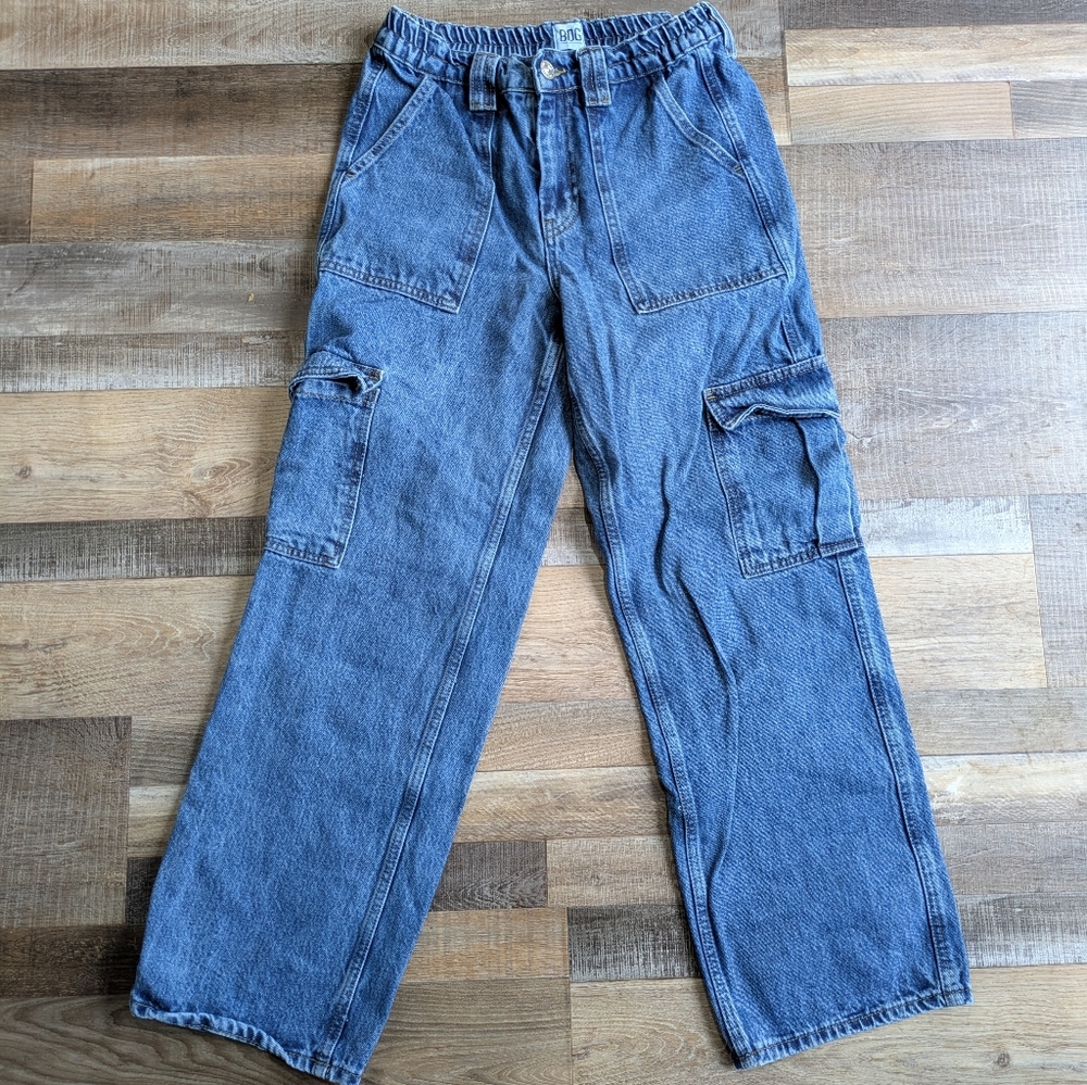 Urban outfitters jean cargo pants, women's 27